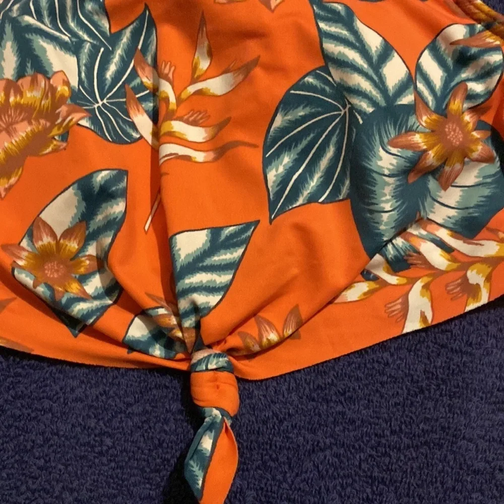 Roxy girls swimsuit top - Picture 2 of 7